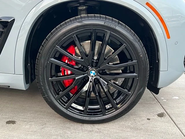 New 2026 Brooklyn Grey Metallic BMW M60i image 9