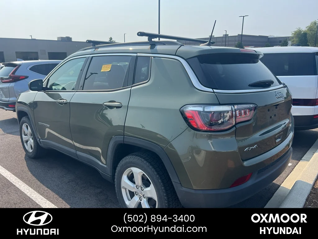 Used 2021 Olive Green Pearlcoat Jeep Latitude image 18