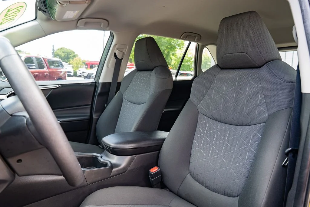 Used 2022 Gray Toyota XLE image 20