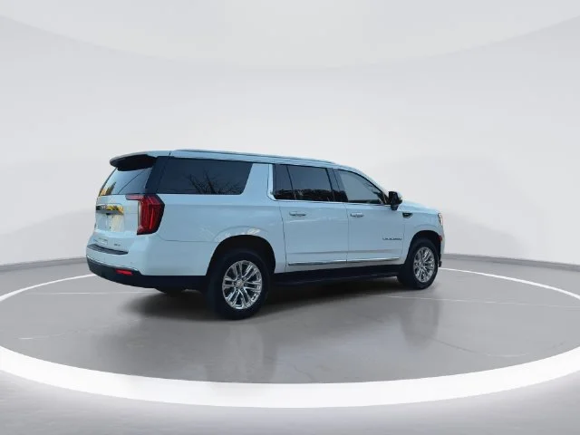 Used 2023 White GMC SLT image 8