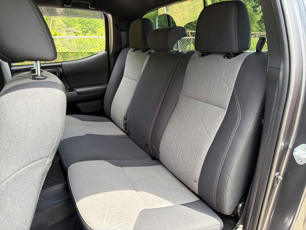 2021 Toyota Tacoma TRD Off Road - Photo 17