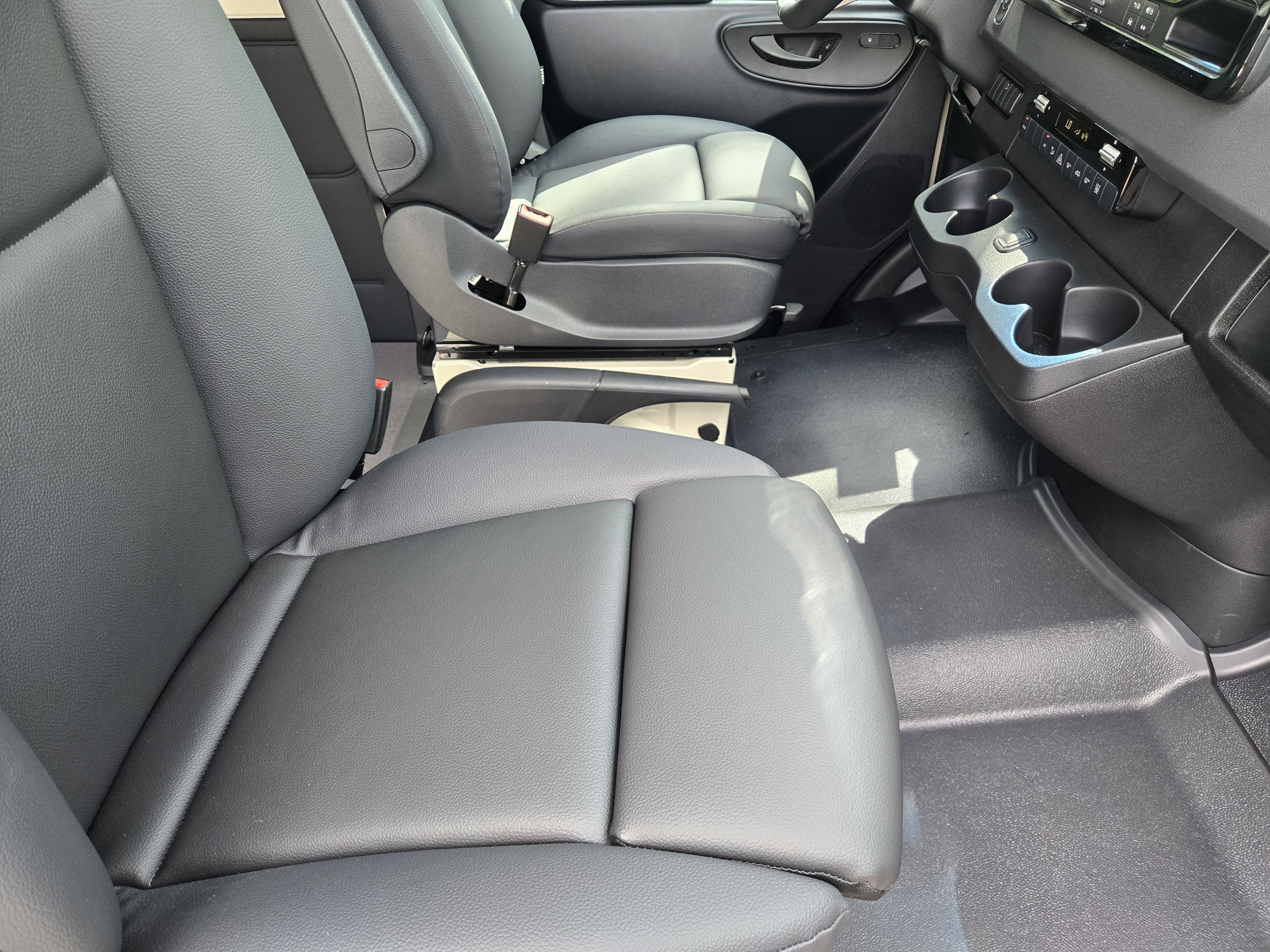 New 2026 Pebble Gray Mercedes-Benz Crew 170 WB image 11