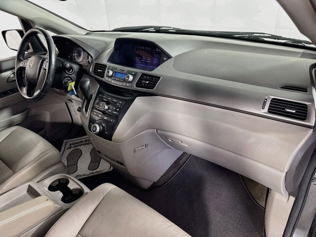 Used 2012 Polished Metal Metallic Honda EX-L image 31