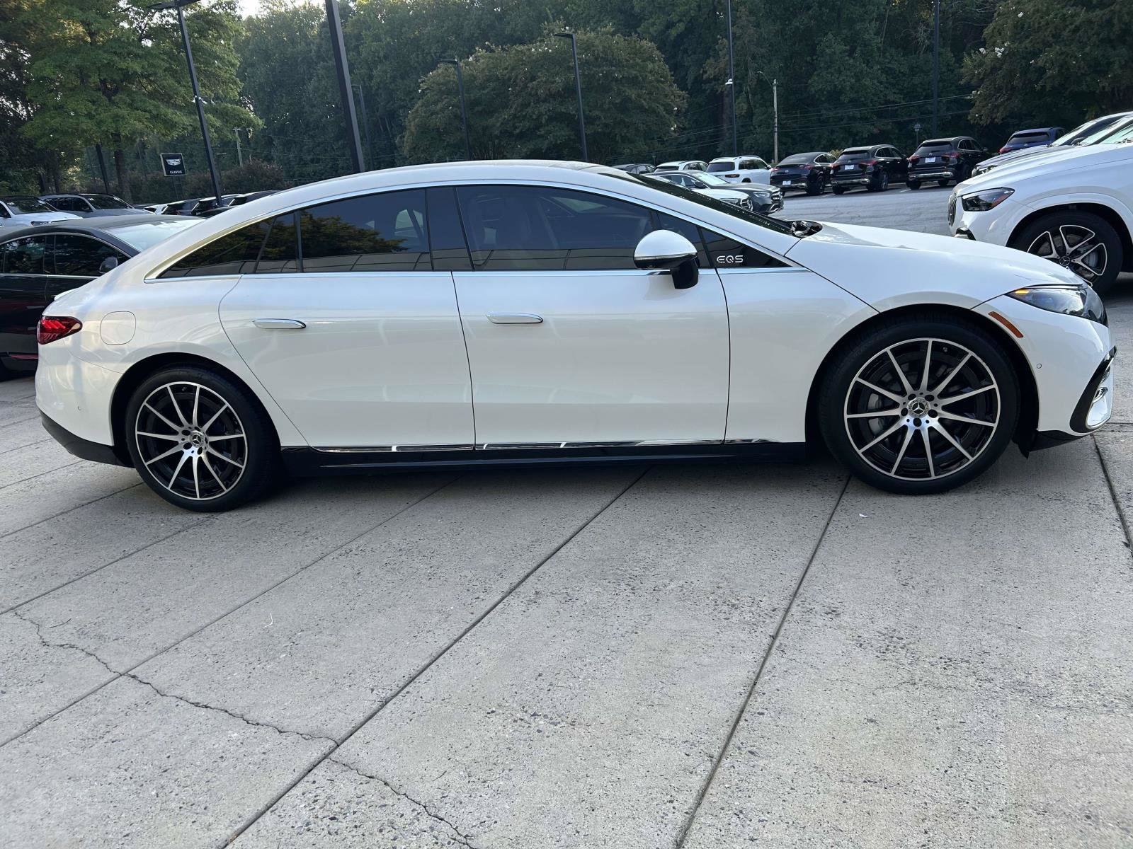 Certified Used 2023 MANUFAKTUR Diamond White Mercedes-Benz EQS 450 4MATIC® Sedan image 5