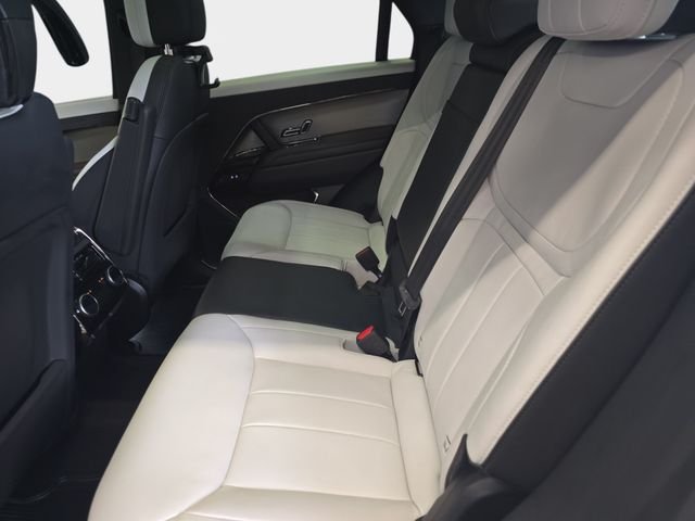 Certified Used 2025 White Land Rover Dynamic SE image 17