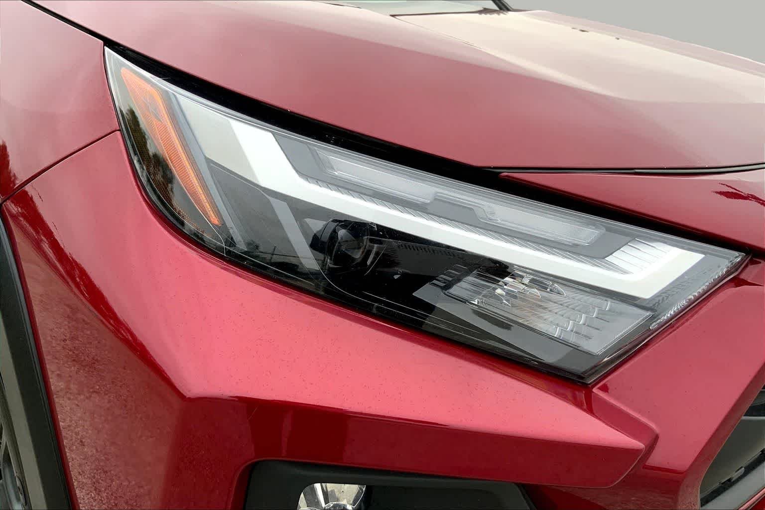 Used 2024 Ruby Flare Pearl Toyota Adventure image 27
