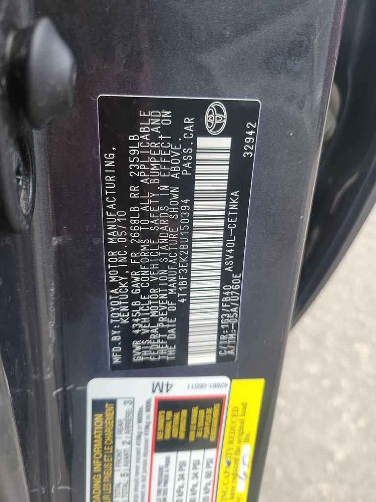 Used 2011 Gray Toyota LE image 35