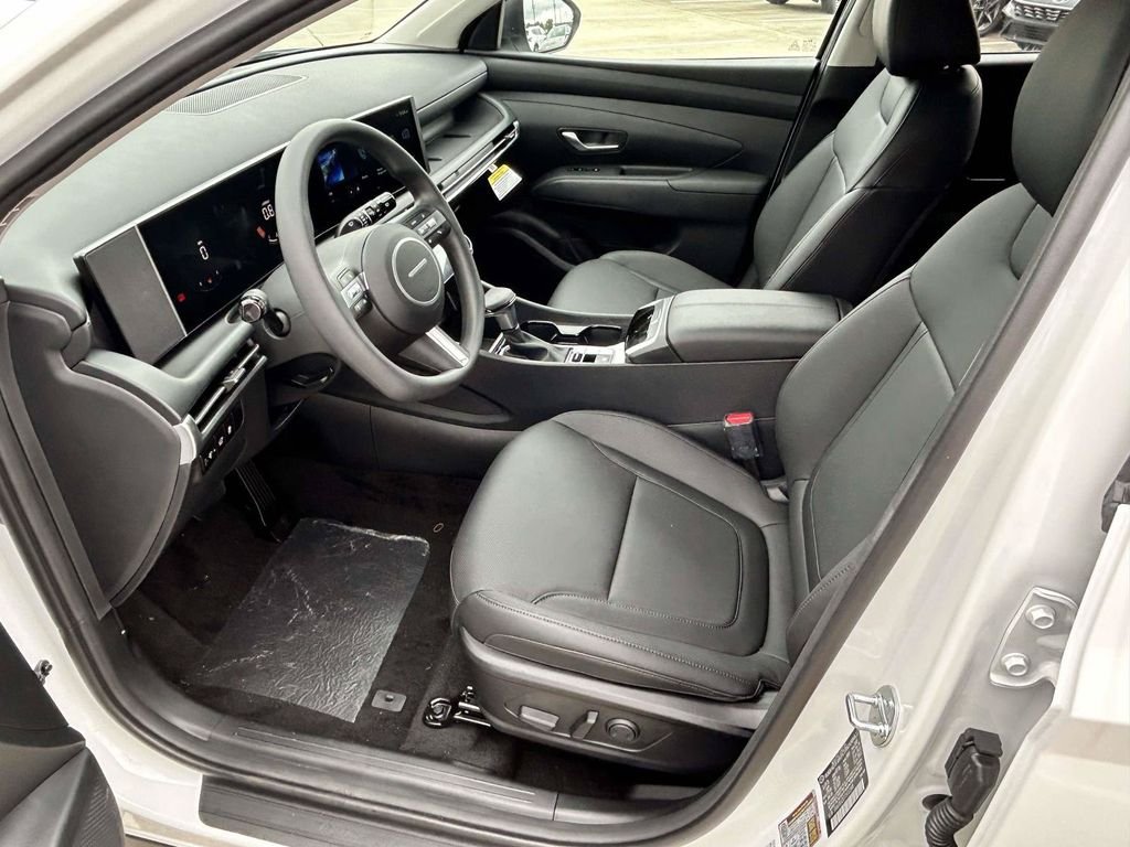 New 2026 White Hyundai SEL Plus FWD image 13