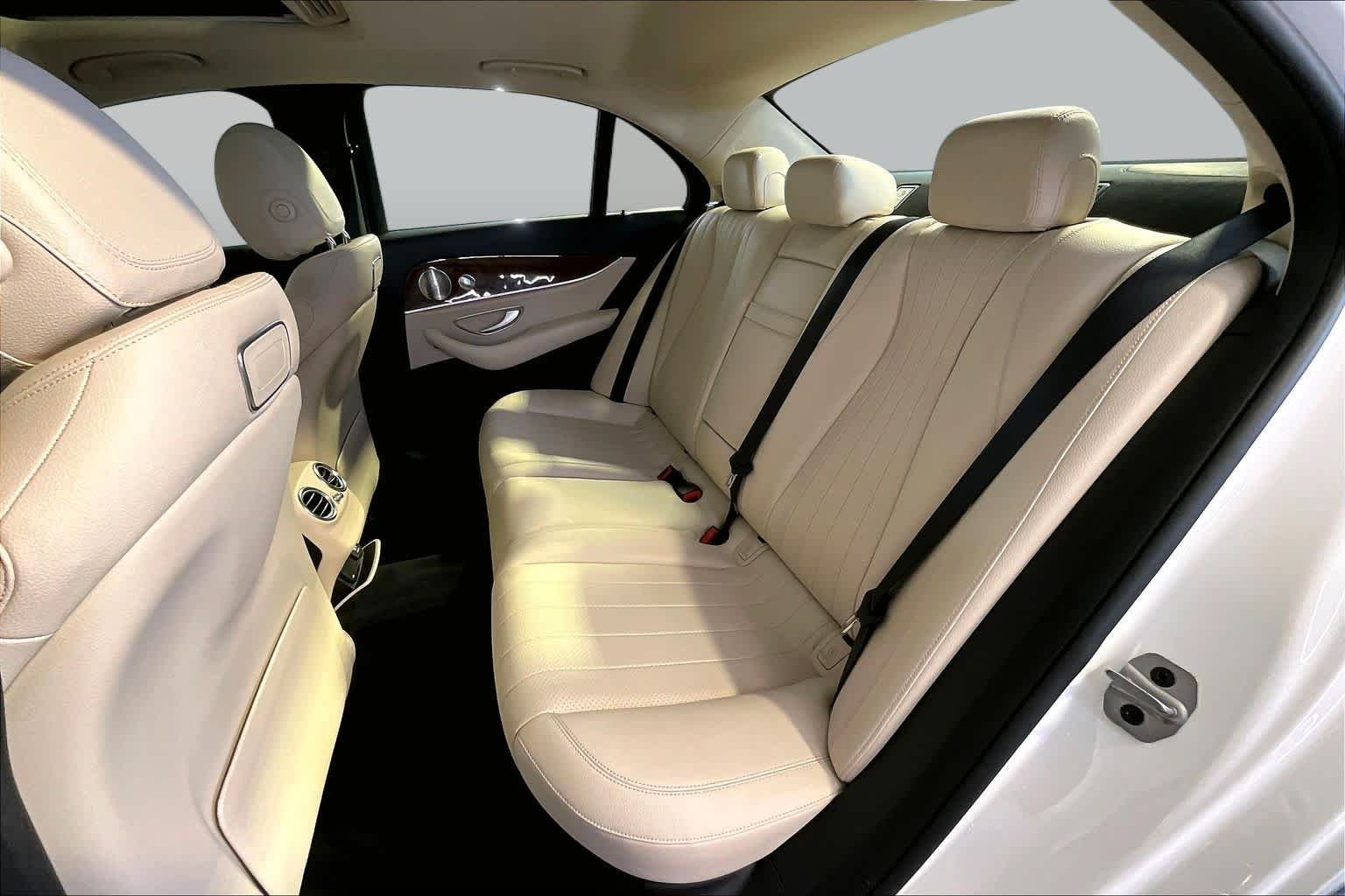 Used 2019 Polar White Mercedes-Benz E 300 image 20
