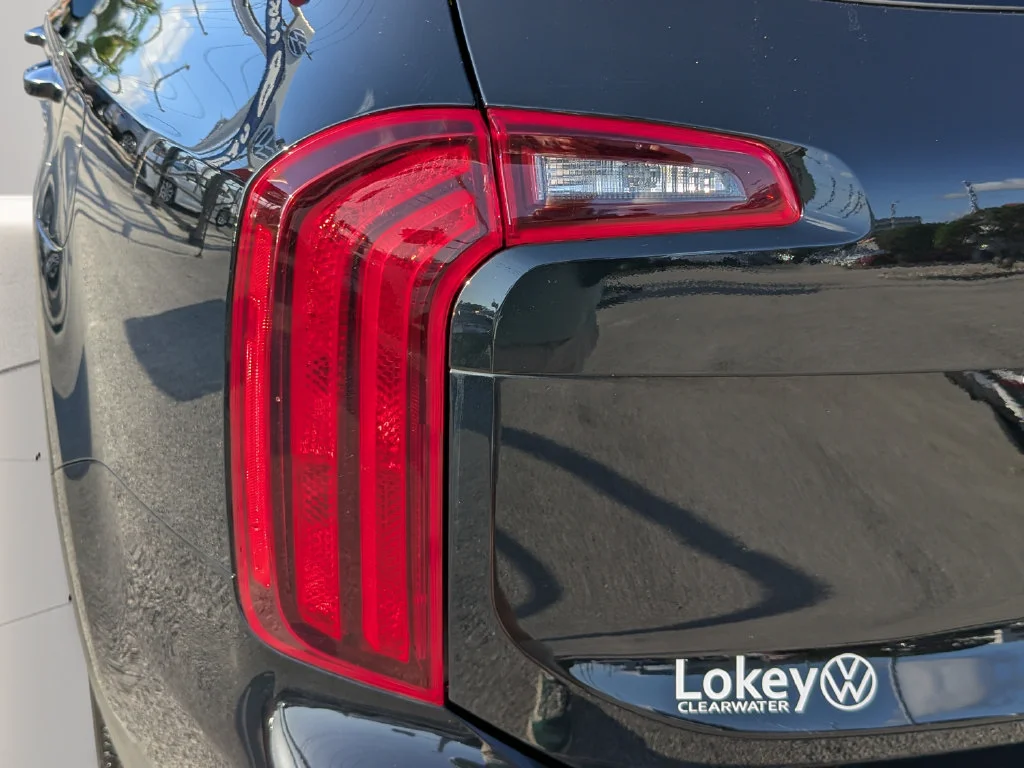 Used 2025 Black Kia S image 8