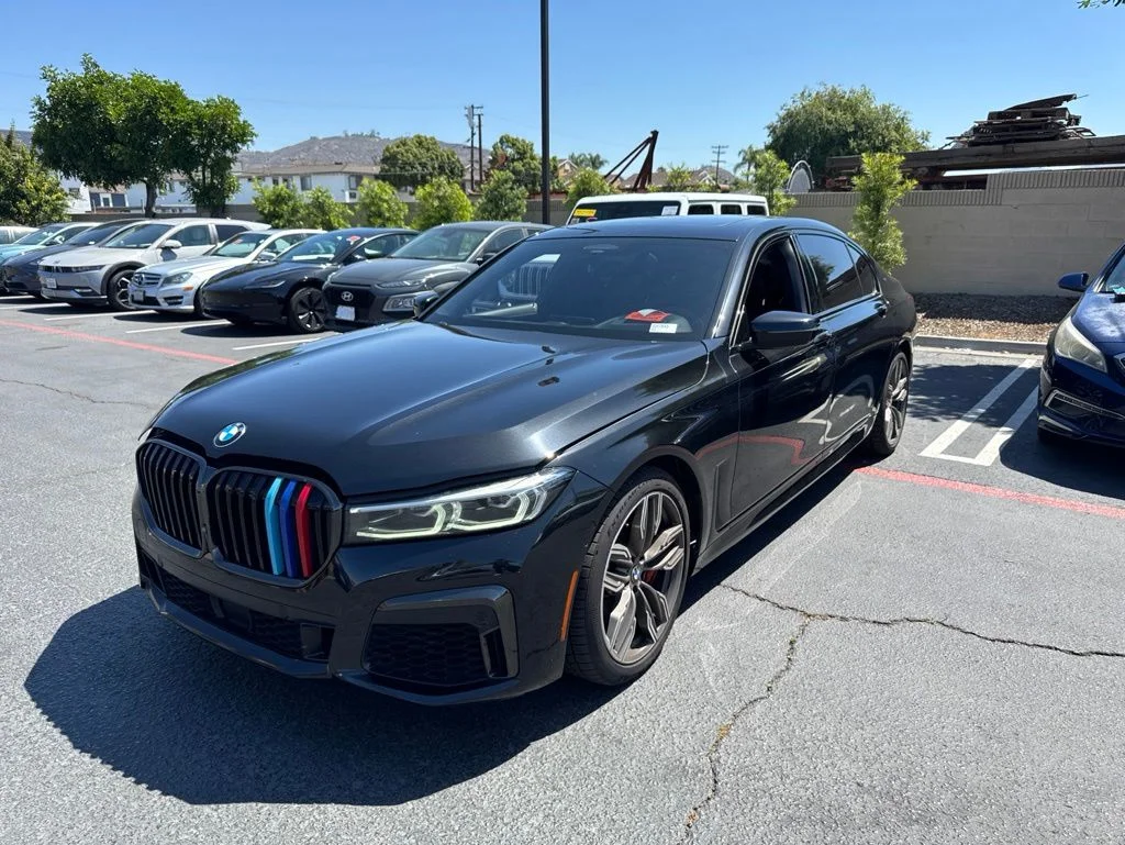 2021 BMW 7 Series M760i xDrive's photo