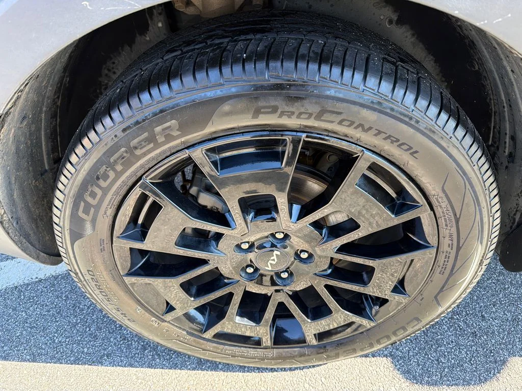Used 2022 Silver Kia SX image 17