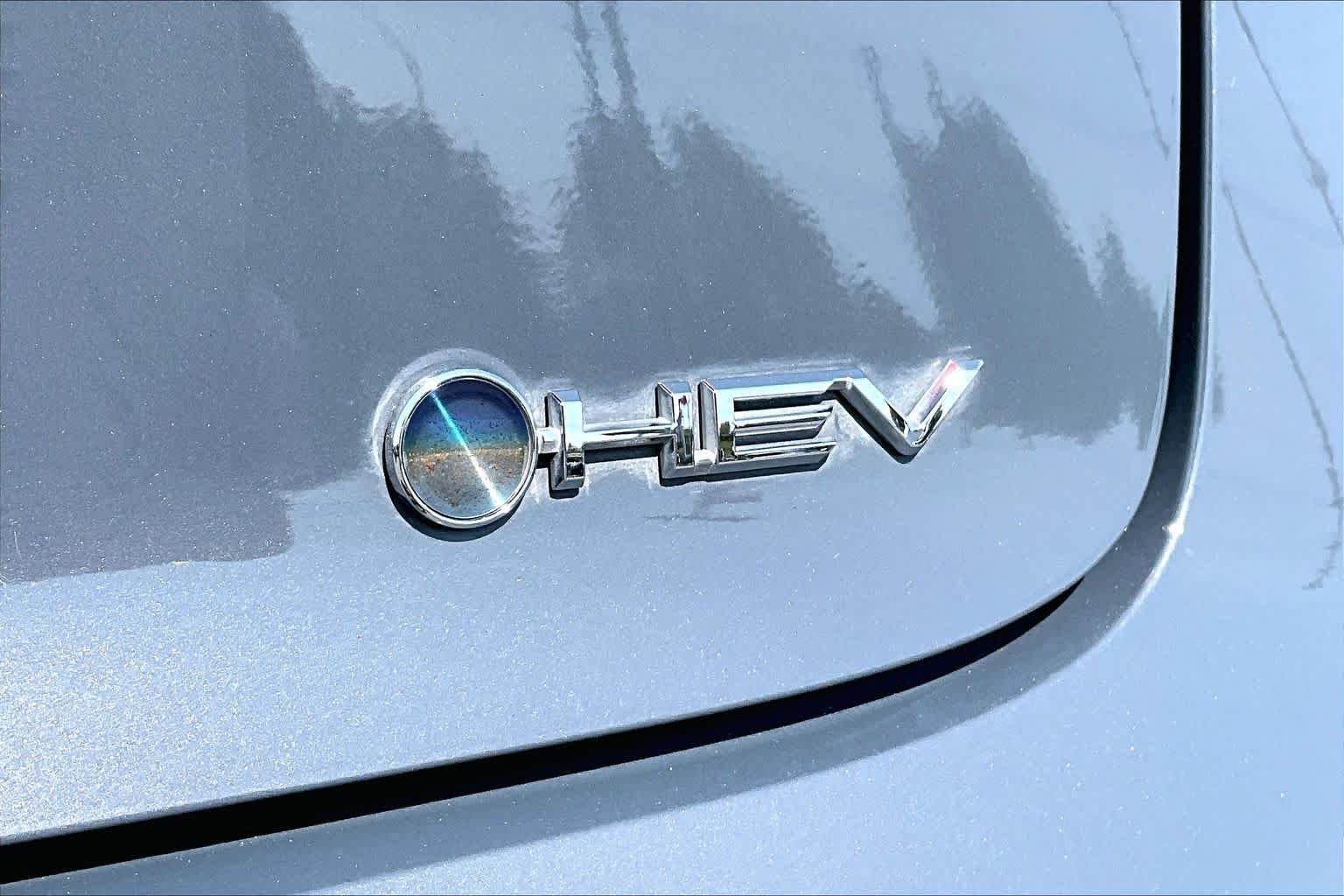 Used 2024 Guardian Gray Toyota XLE image 9