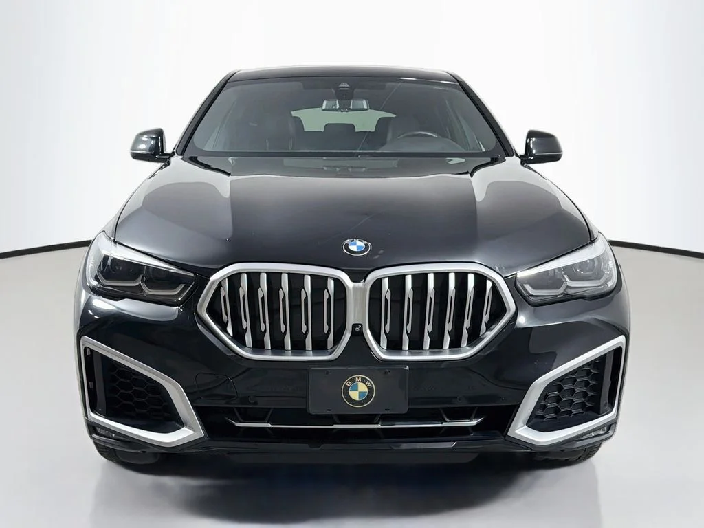 Used 2021 Black BMW sDrive40i image 2