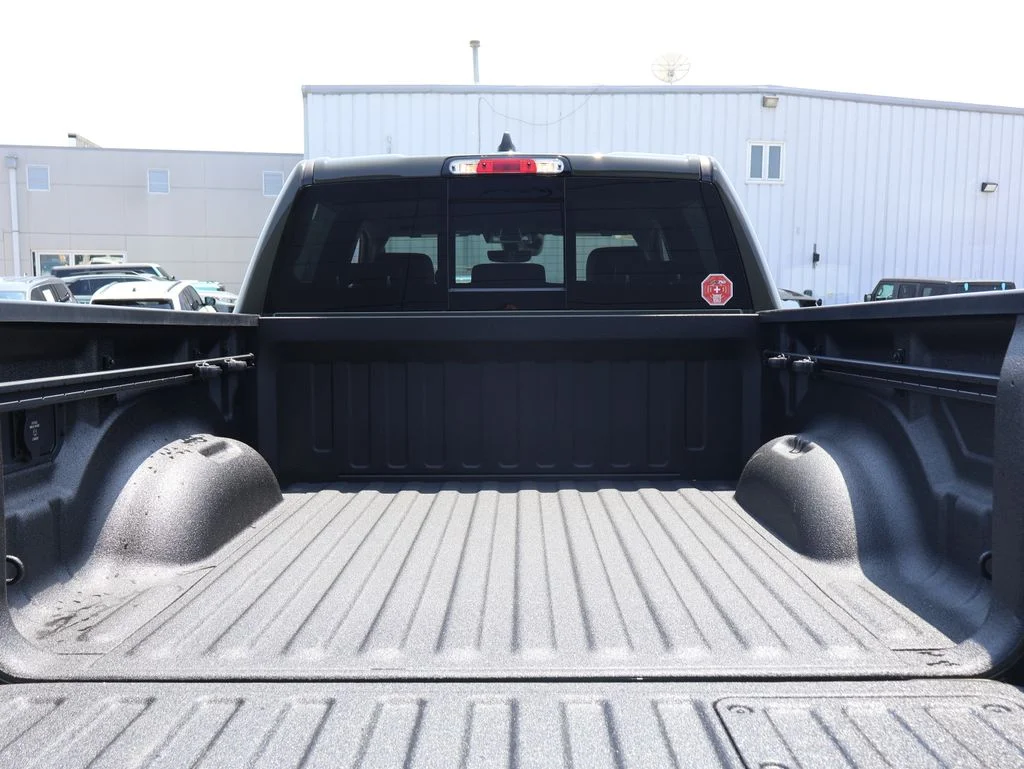 New 2026 Tank Exterior Paint RAM Laramie image 14
