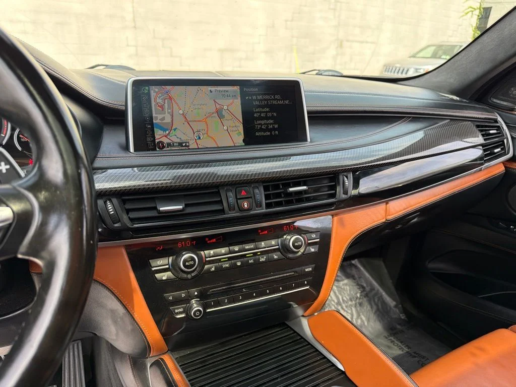 Used 2016 White BMW Base image 28