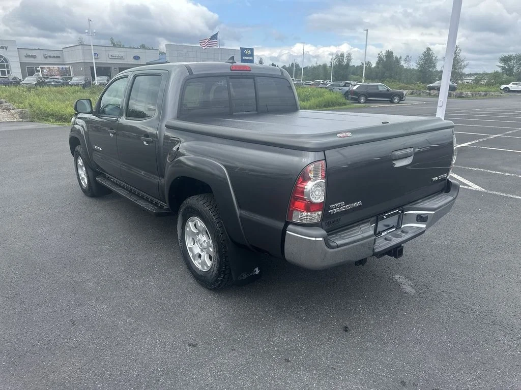 Used 2015 Gray Toyota Base image 6