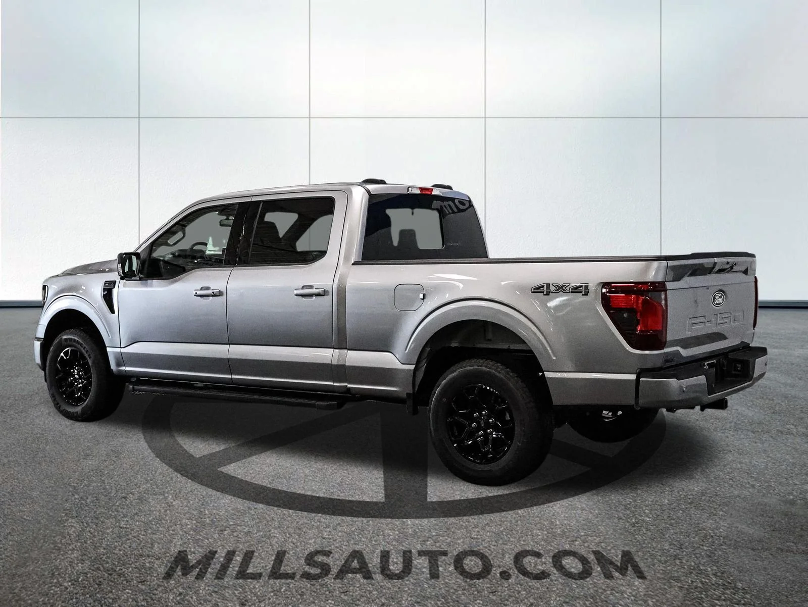 New 2026 Iconic Silver Metallic Ford XLT image 4