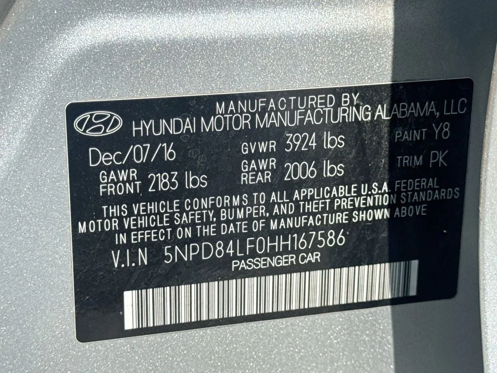 Used 2017 Silver Hyundai SE image 37