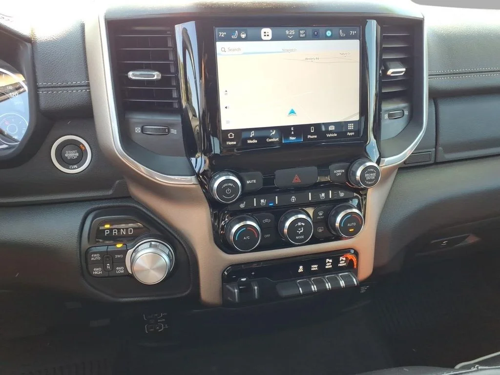 Used 2022 White Ram Laramie image 21