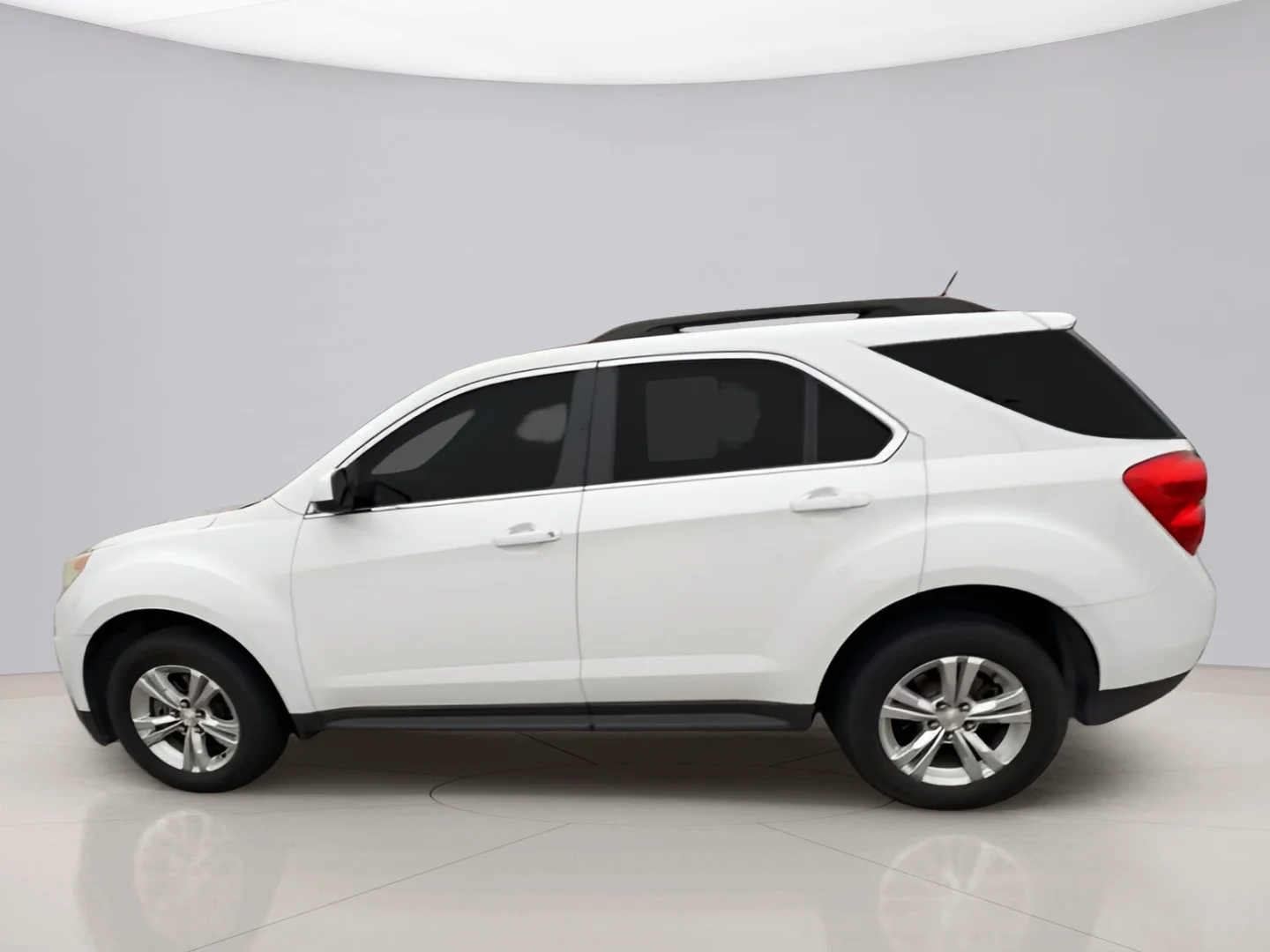Used 2015 White Chevrolet 1LT 2WD image 5