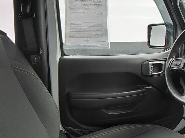 Used 2024 White Jeep Sport image 34