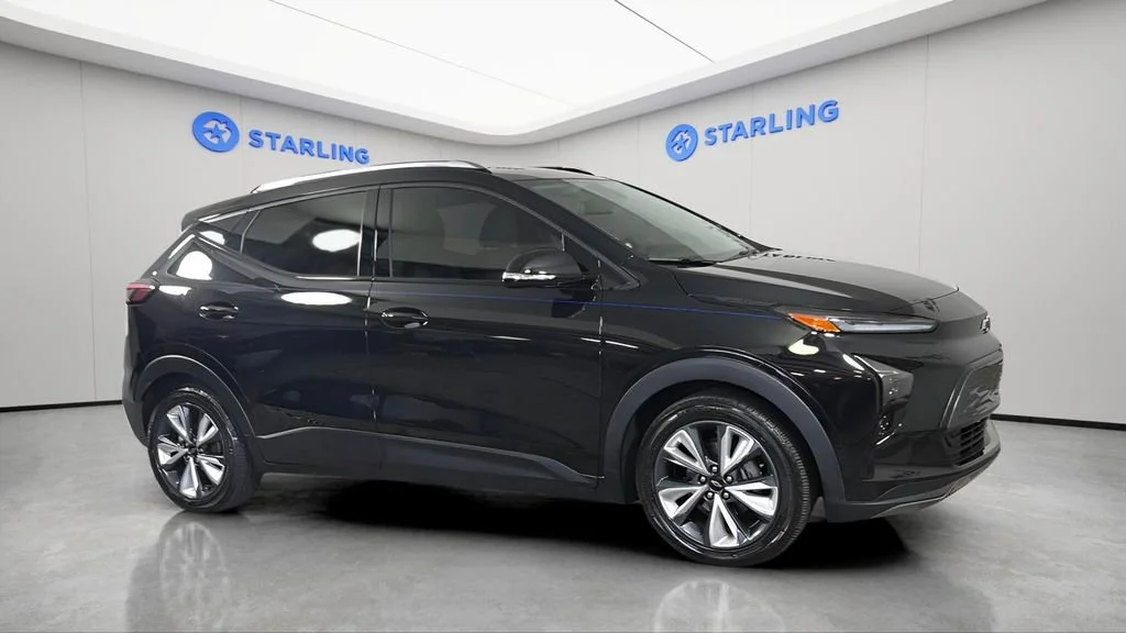 Used 2023 Mosaic Black Metallic Chevrolet LT image 12