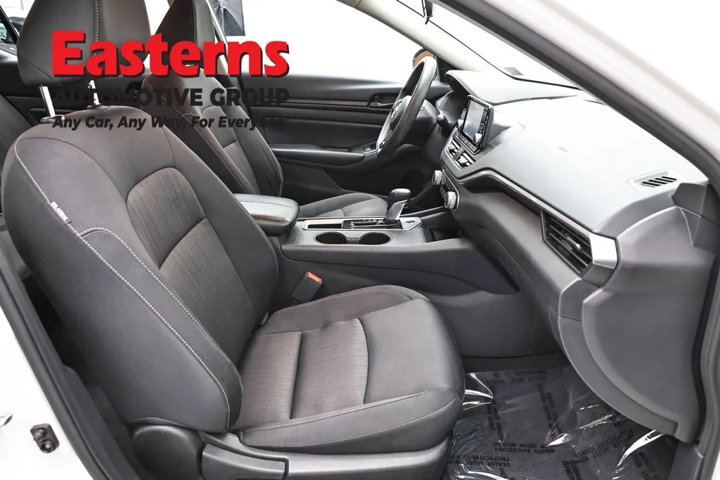 Used 2024 White Nissan 2.5 S image 23