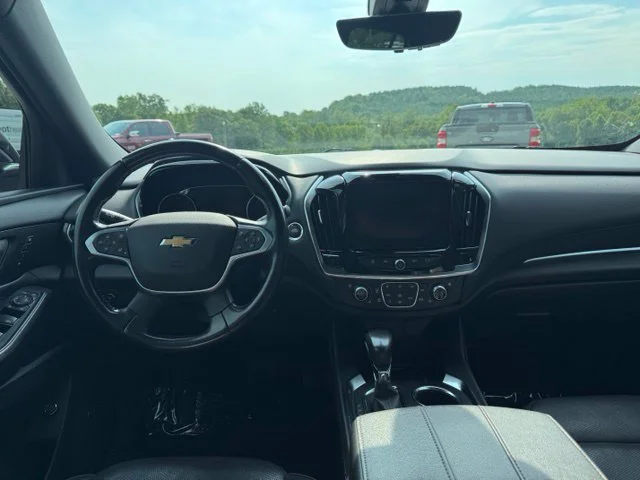 Used 2022 Black Chevrolet High Country image 18