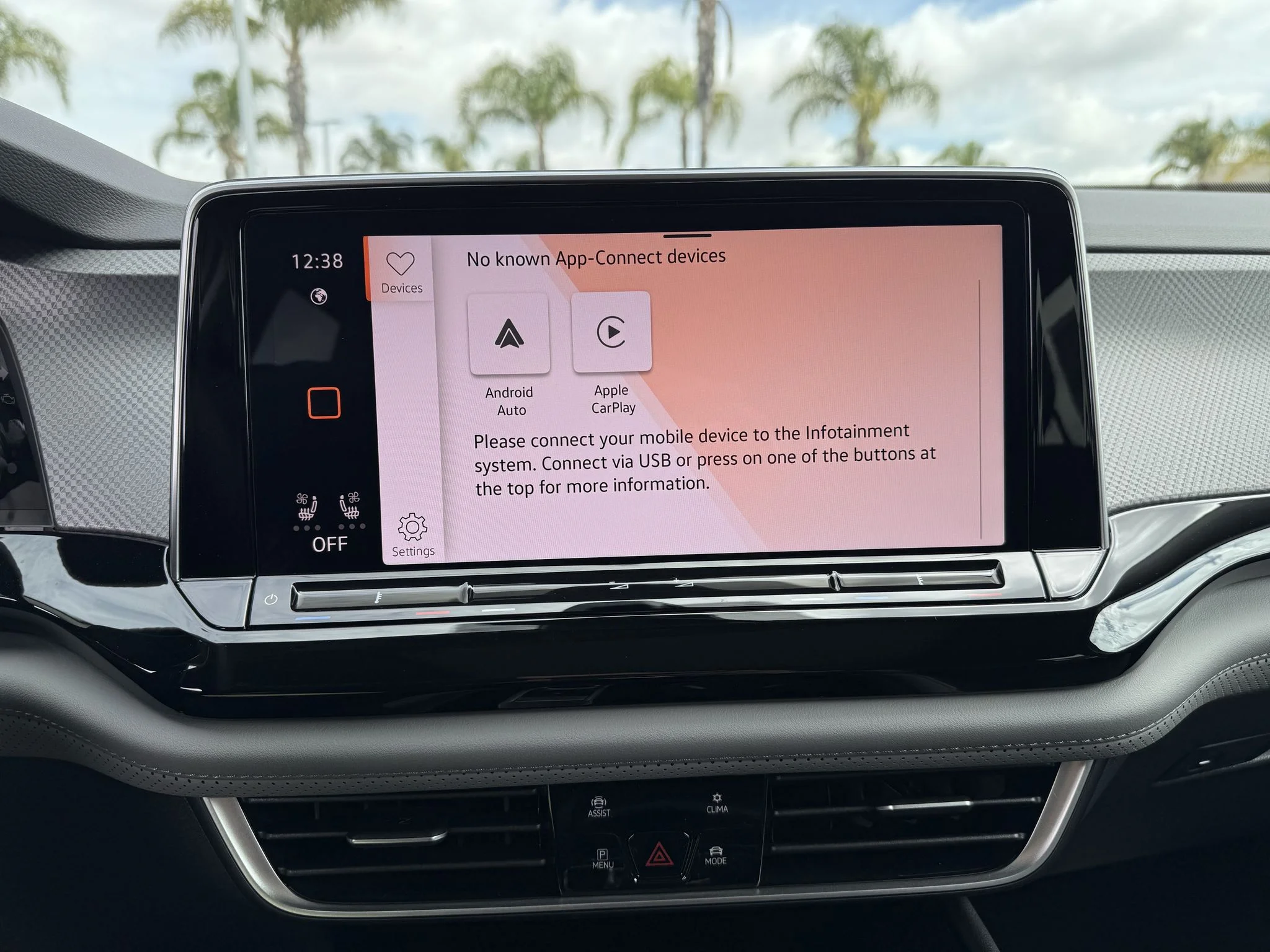 New 2026 Opal White Pearl Volkswagen 2.0T Peak Edition image 23