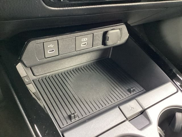 New 2026 Wind Chill Pearl <sup>1</sup> Toyota  XSE image 23
