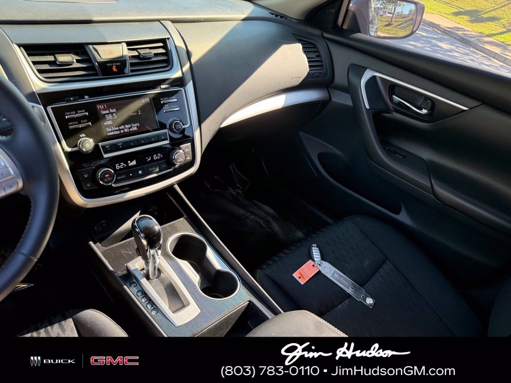 Used 2018 Black Nissan 2.5 SV image 27