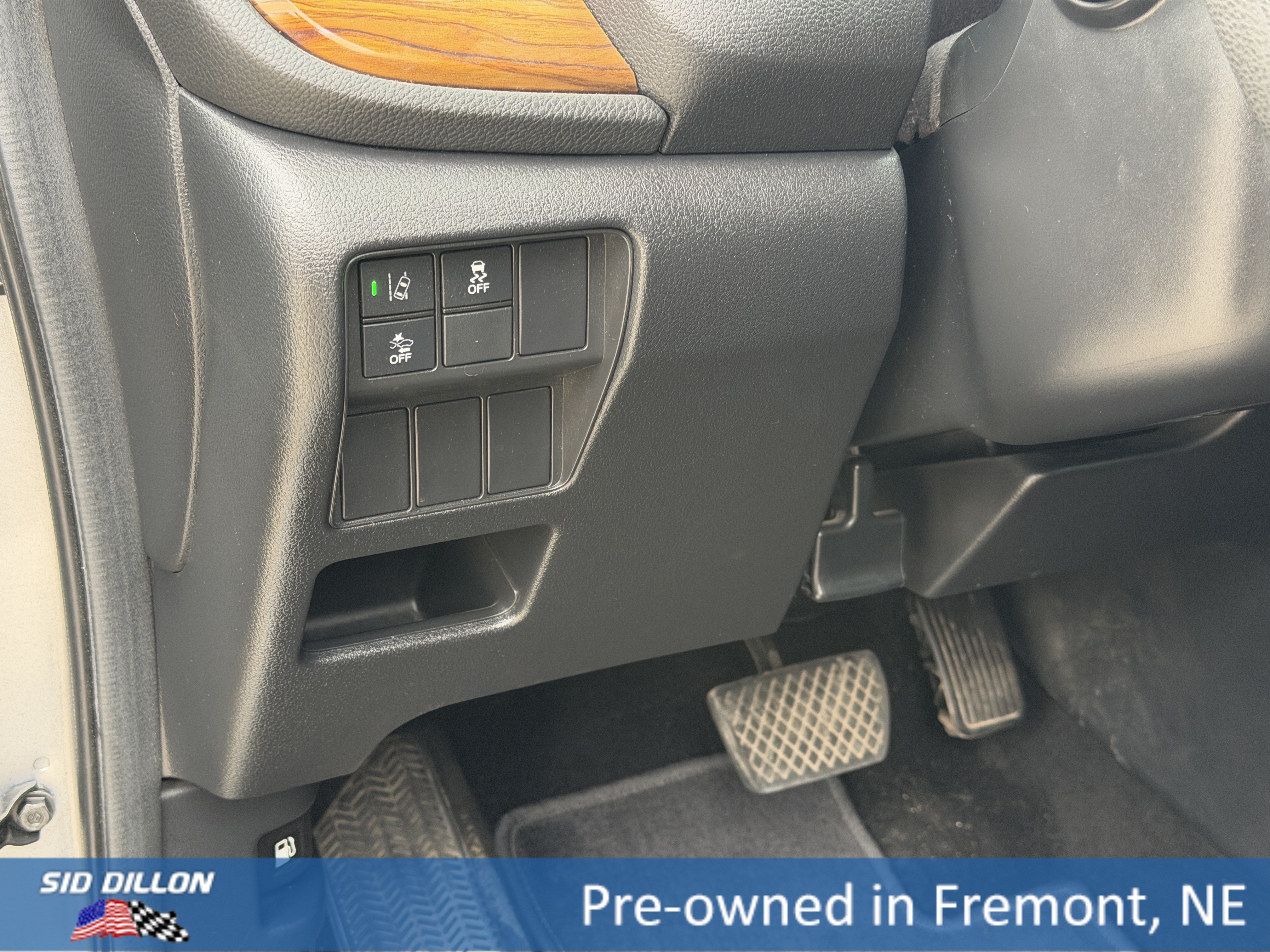 Used 2018 Silver Honda EX image 10