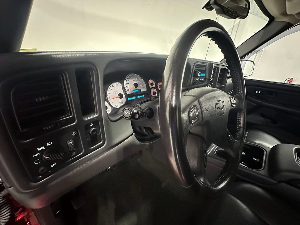 Used 2004 Victory Red Chevrolet NA image 59