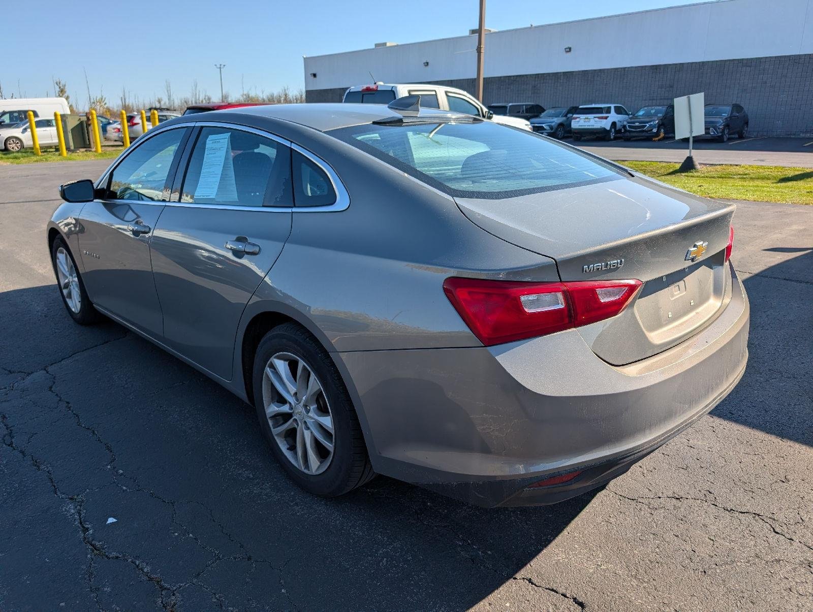 Used 2018 Pepperdust Metallic Chevrolet LT image 5