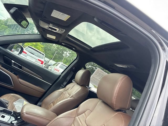 Used 2022 Black Kia SX image 16