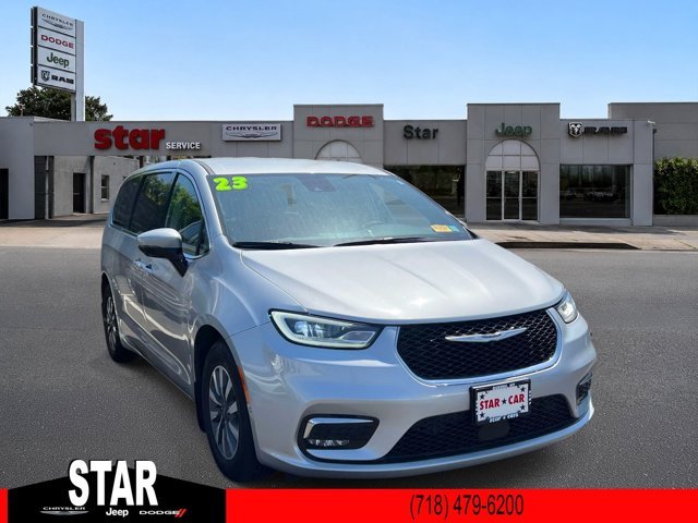 2023 Chrysler Pacifica Hybrid Hybrid Touring L