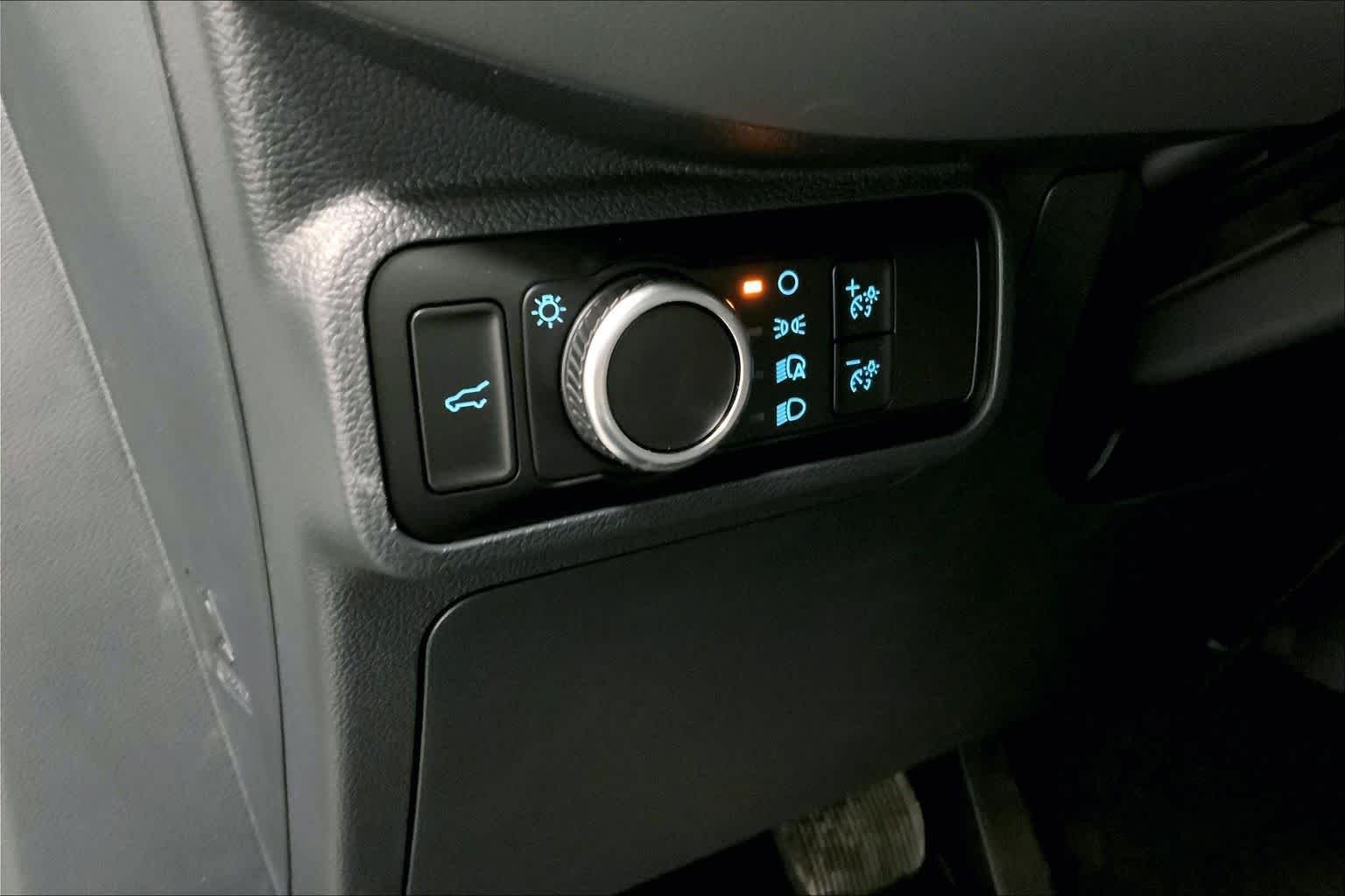 New 2026 Star White Metallic Tri-Coat Ford Active image 18