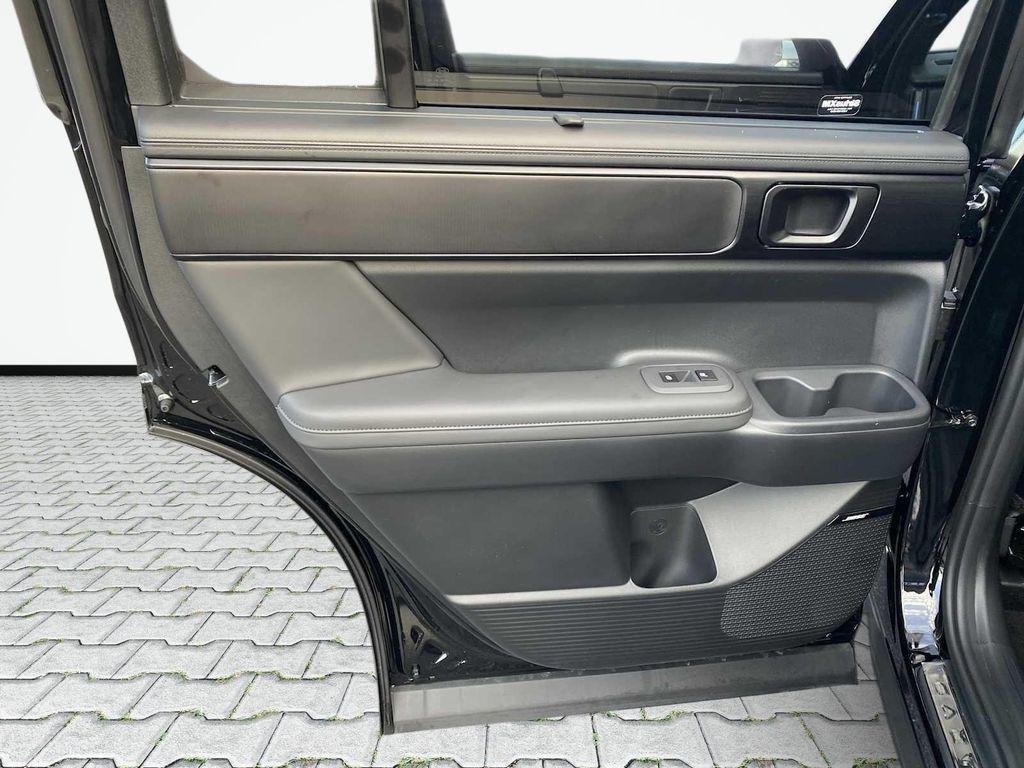 New 2026 Black Hyundai Calligraphy FWD image 32
