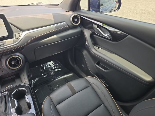 Used 2023 Blue Chevrolet Premier image 12