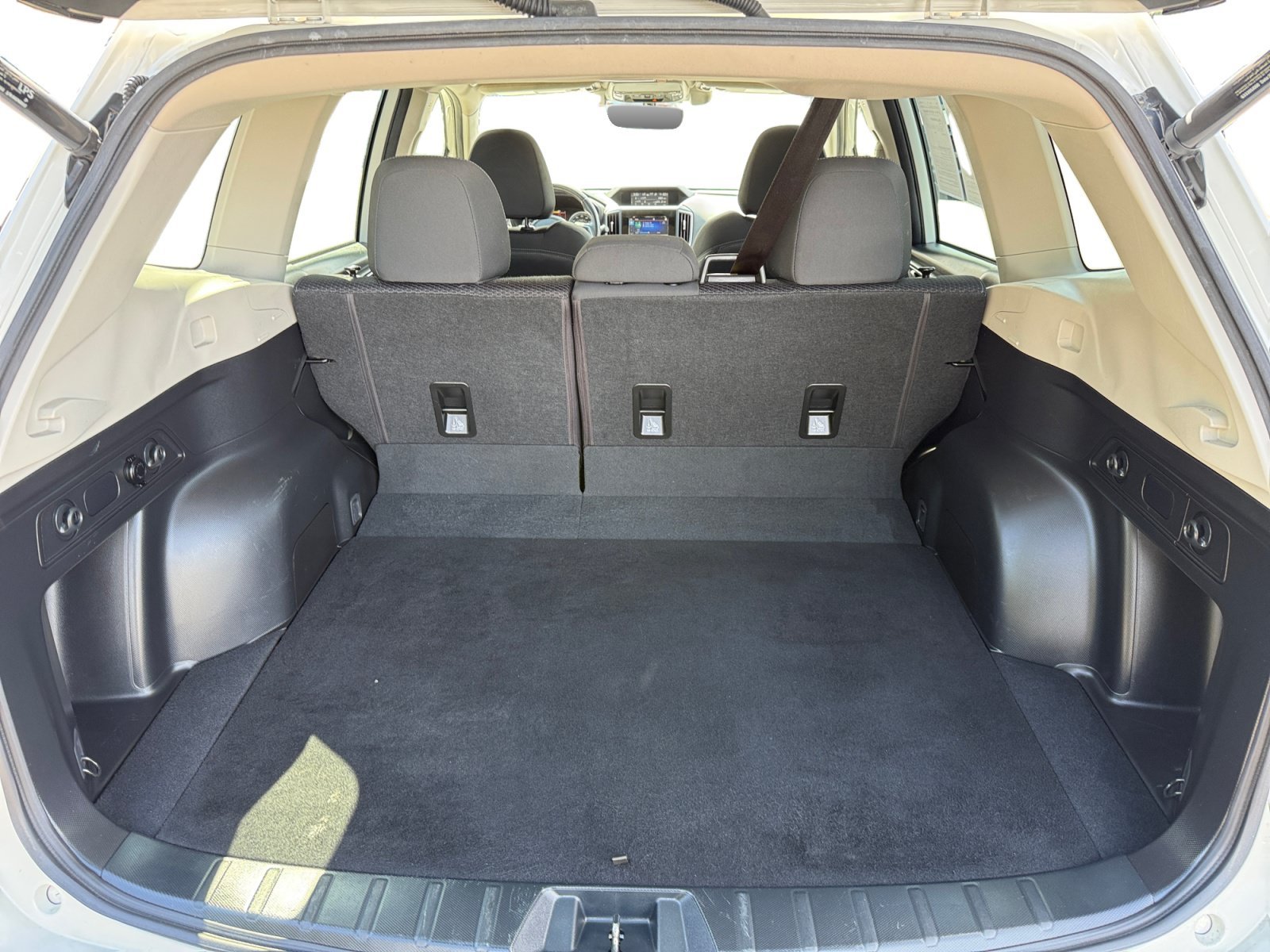 Used 2020 Crystal White Pearl Subaru Premium image 17