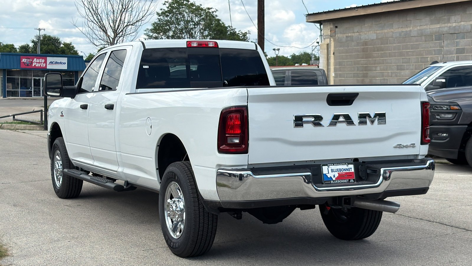 New 2026 Bright White Clear-Coat Exterior Paint RAM Tradesman image 7