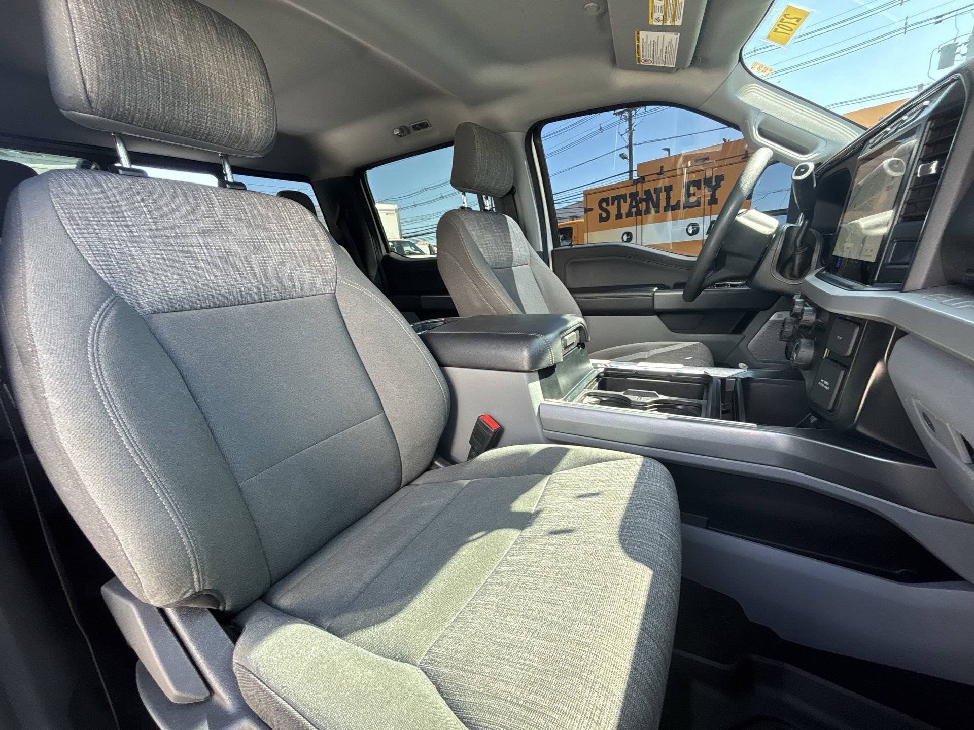 Used 2023 White Ford XLT image 23