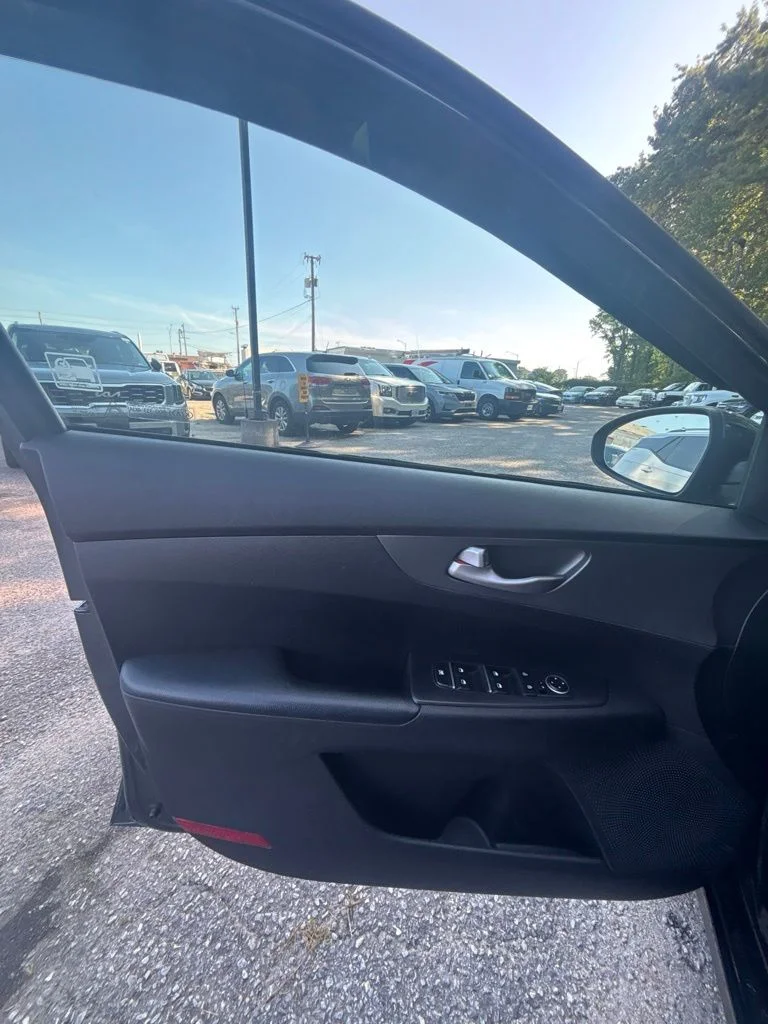 Used 2019 Gray Kia LXS image 11