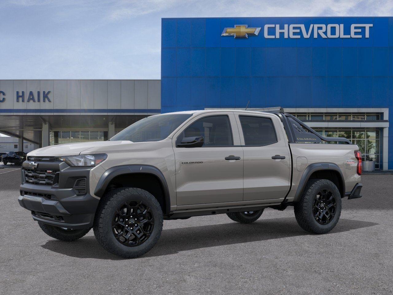 2026 Chevrolet Colorado Trail Boss - Photo 2