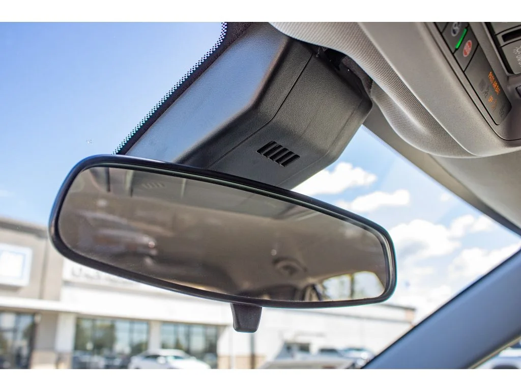 Used 2024 Summit White Chevrolet LT image 51