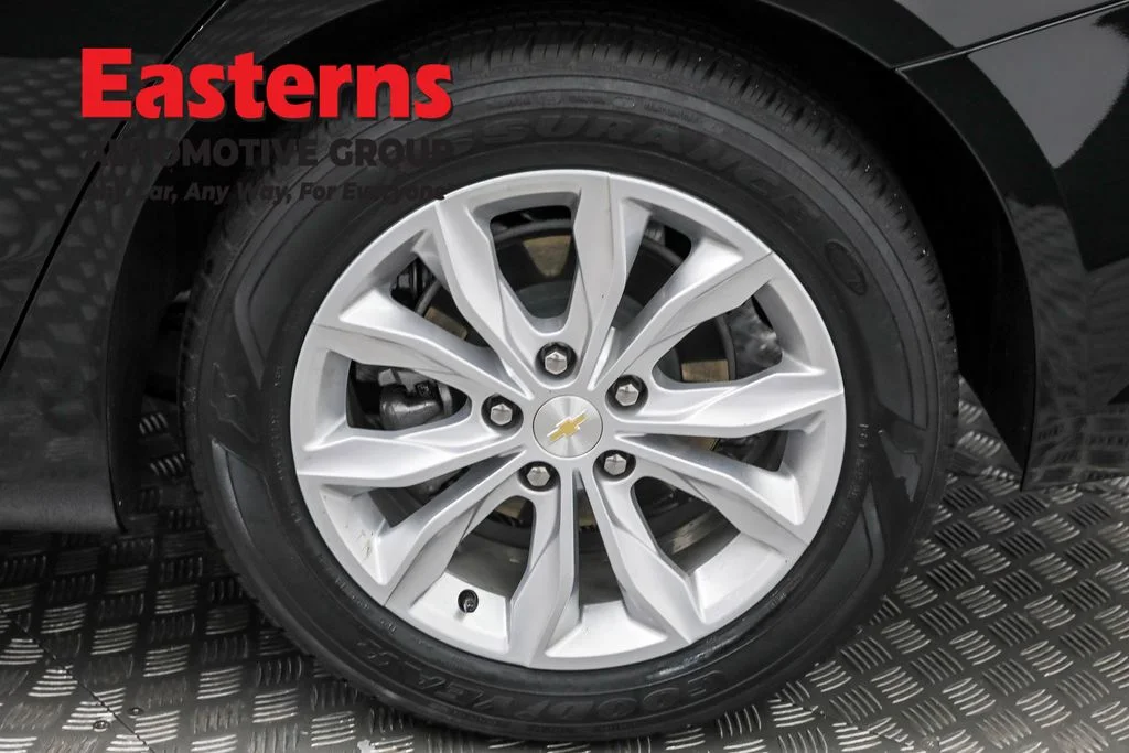 Used 2024 Black Chevrolet LT image 32