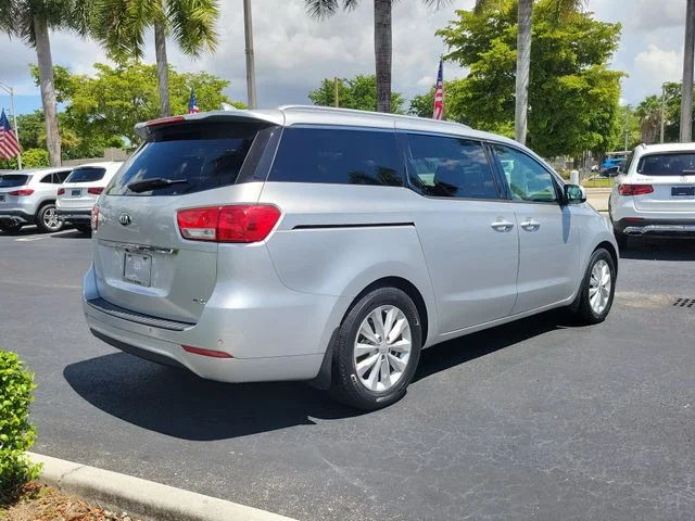 Used 2015 Silver Kia EX image 4