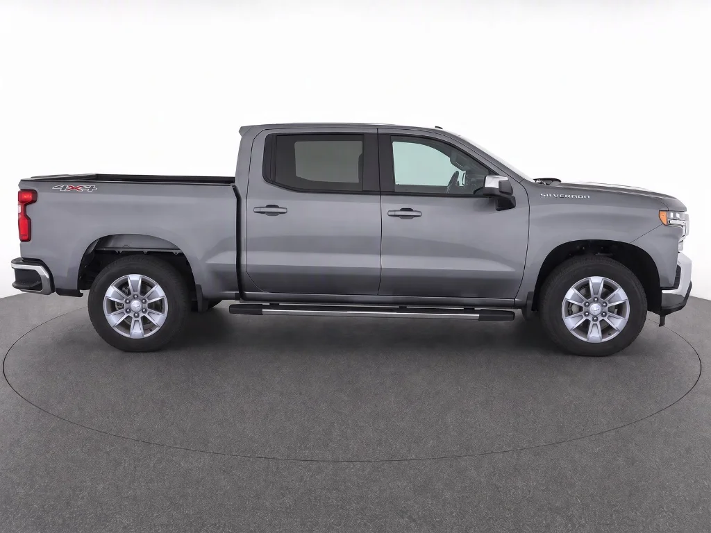 Used 2022 Satin Steel Metallic Chevrolet LT image 8