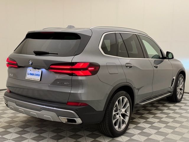 Used 2025 Skyscraper Gray Metallic BMW xDrive40i image 14